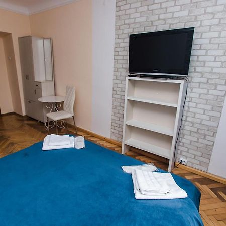 Mary Apartment Lviv Bagian luar foto
