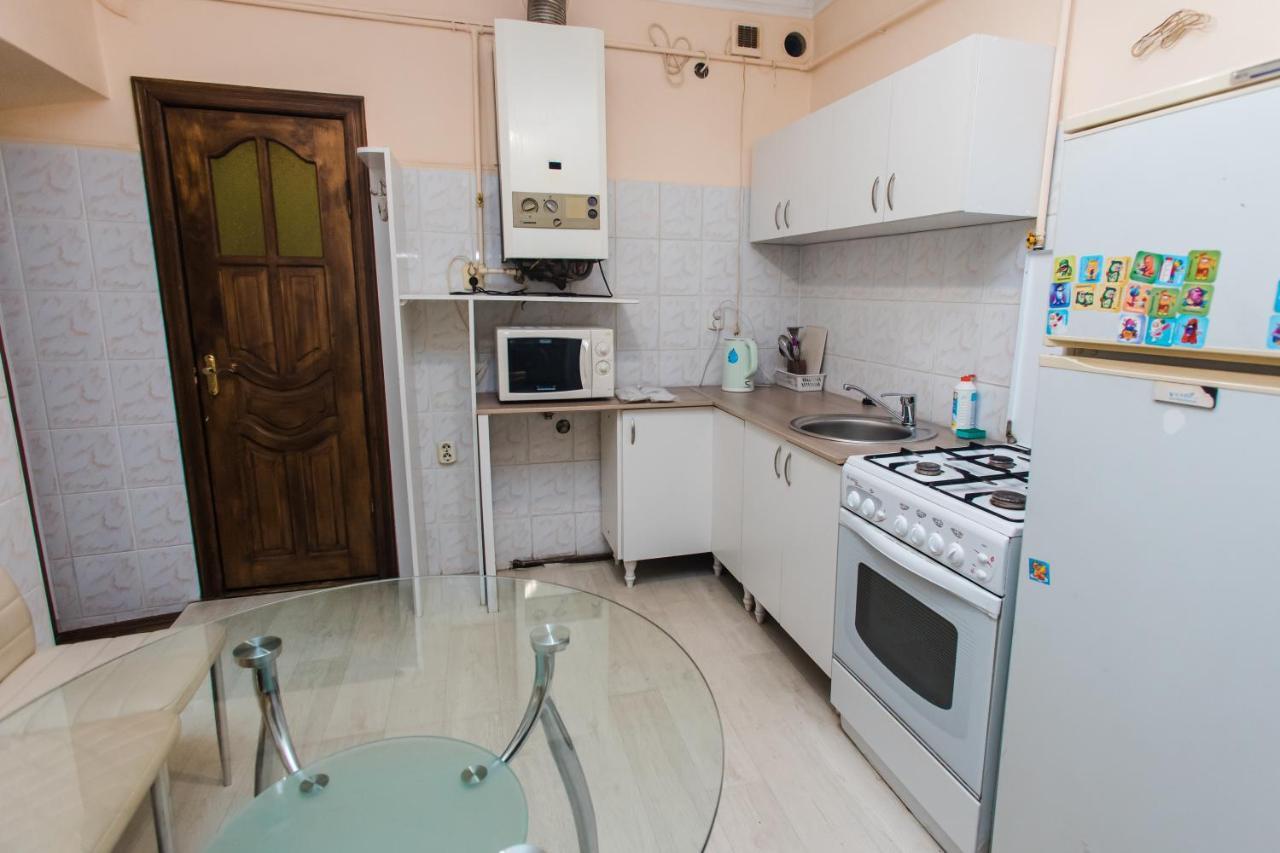Mary Apartment Lviv Bagian luar foto