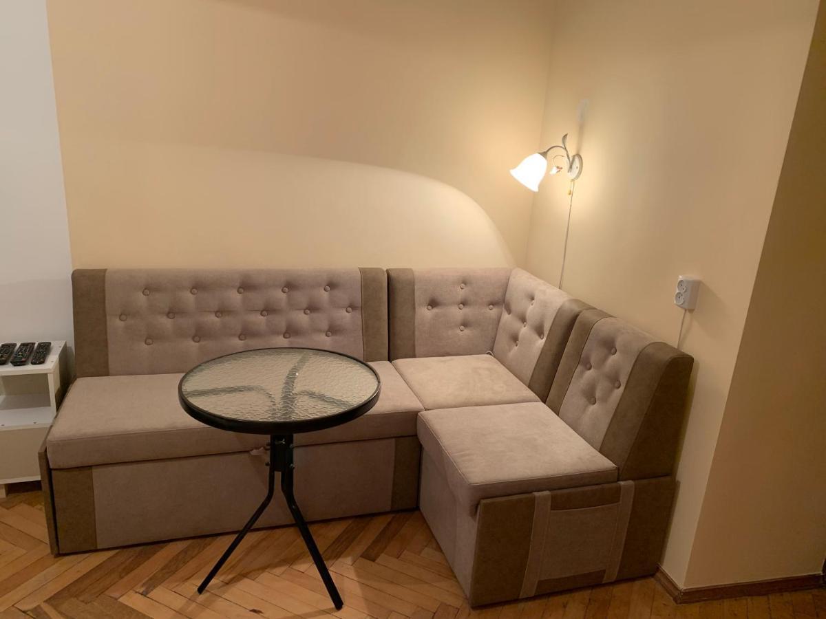 Mary Apartment Lviv Bagian luar foto